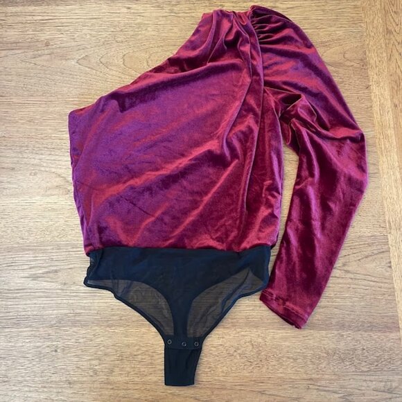 Undress Code Burgundy Flaneur Bodysuit  Asymmetrical Sleeve Snap crotch - Picture 1 of 2